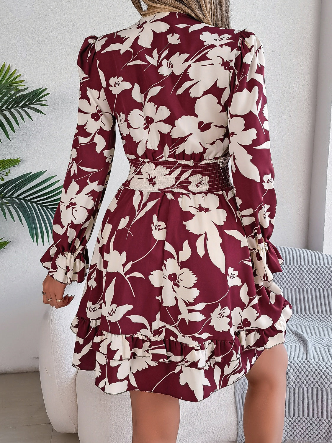 rode mini jurk met bloemenprint, diepe V-hals met strik en elastische taille – elegante damesjurk voor diner, vakantie en avond uit