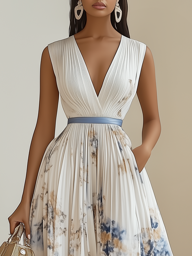 Vivienne plissé midi jurk met V-hals en romantische print in blauw en beige – Ivory & Silk