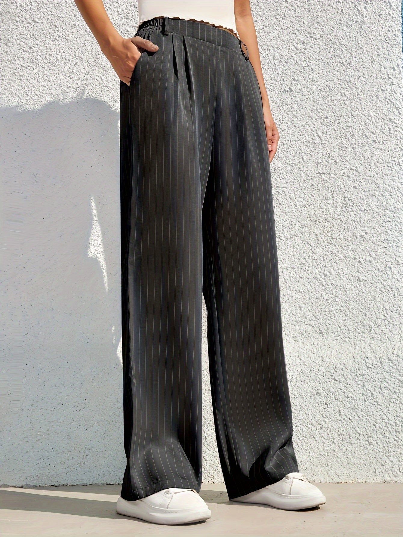 Manita | Gestreepte Rechte Broek met Hoge Taille