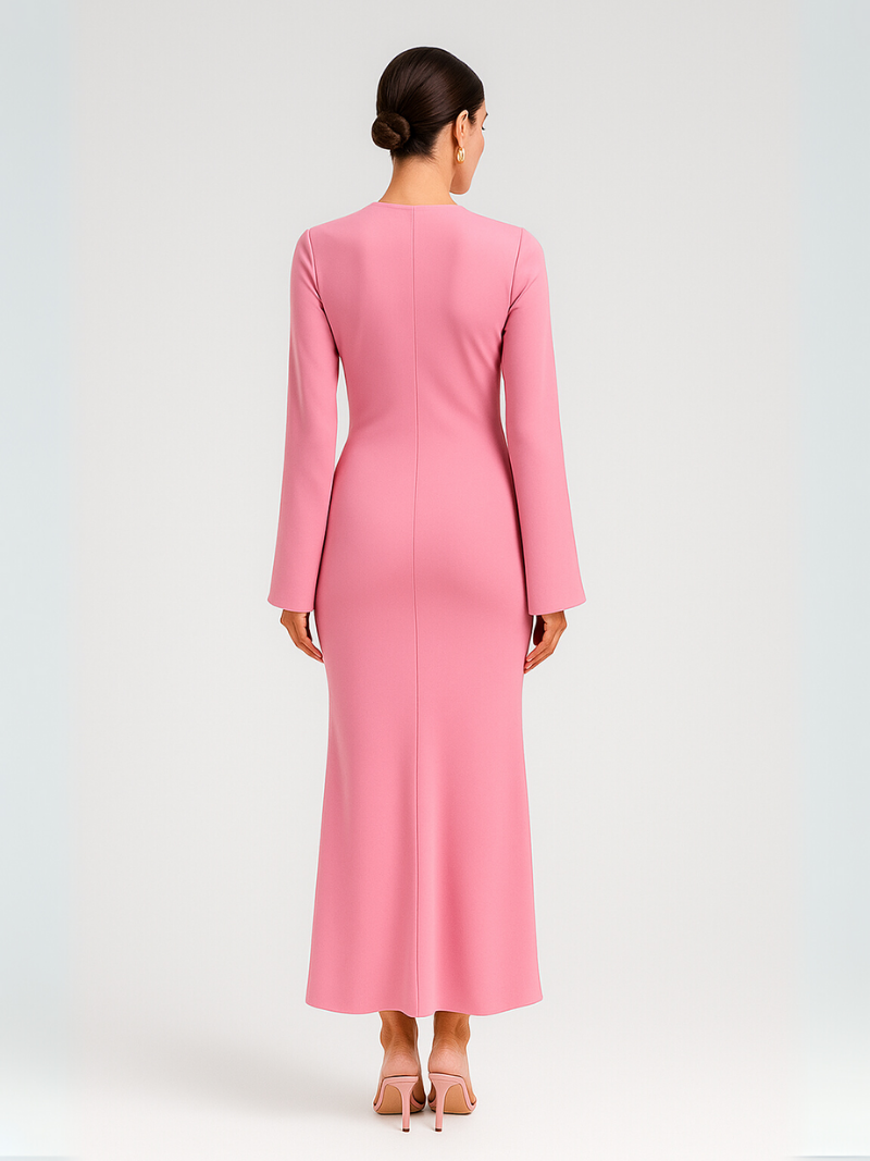 Aurora roze maxi jurk met lange mouwen en luxe uitstraling