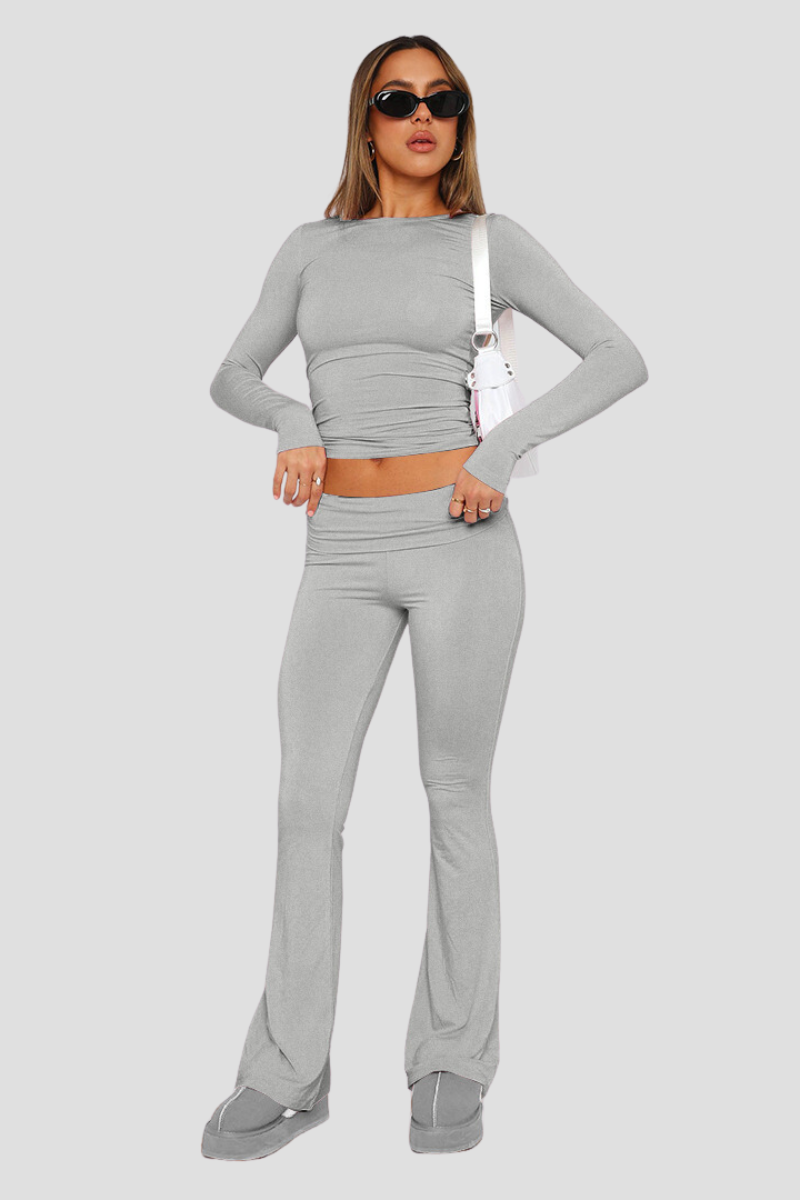Mila |Set met Flared Broek en Crop Top