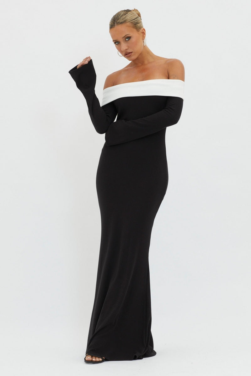 Zwarte off-shoulder maxi jurk met lange mouwen van elastische knit stof – elegante damesjurk voor gala, diner en formele gelegenheden.