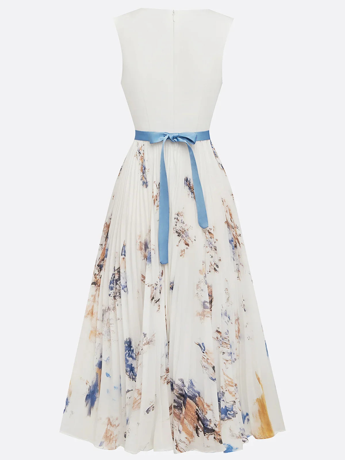 Vivienne plissé midi jurk met V-hals en romantische print in blauw en beige – Ivory & Silk