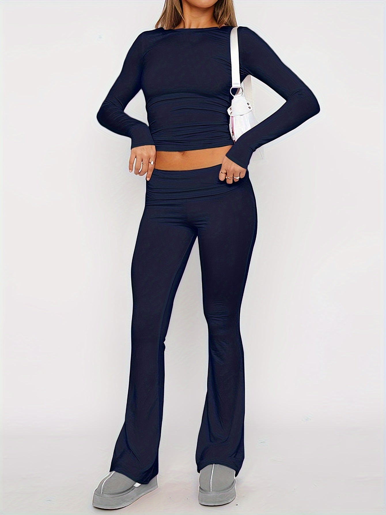 Mila |Set met Flared Broek en Crop Top