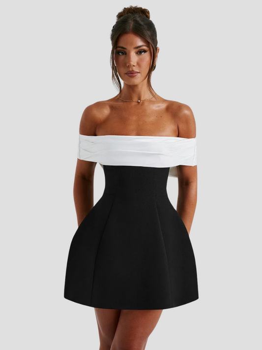 Anouk zwart-witte off-shoulder mini jurk met strikdetail – vooraanzicht